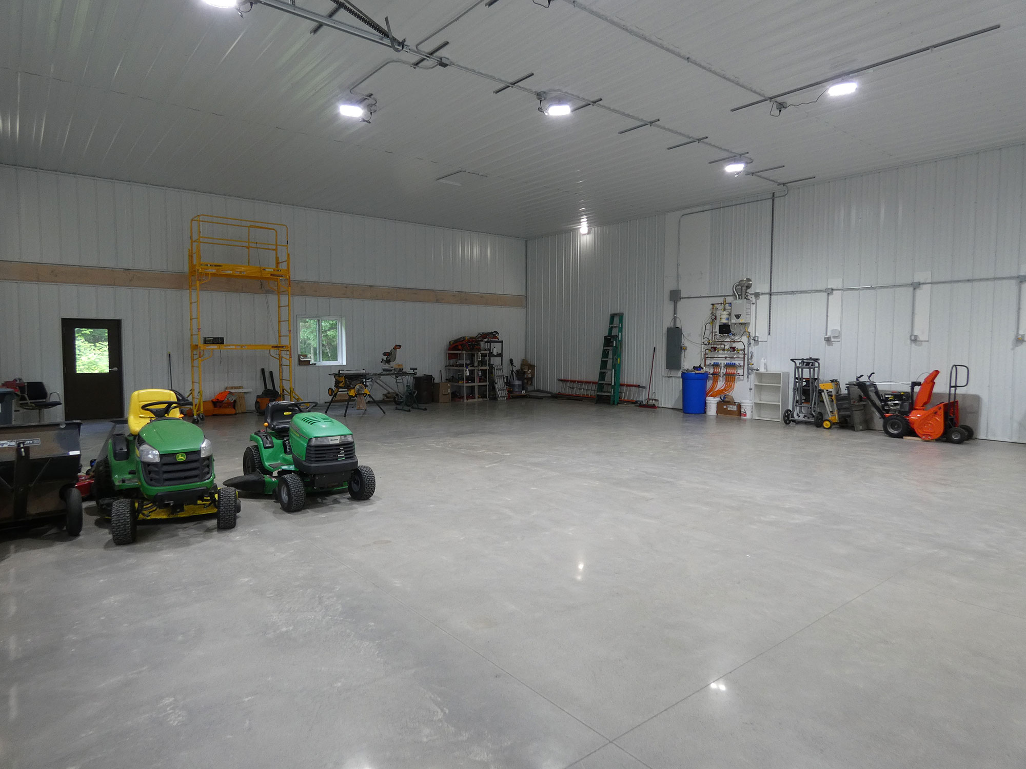 Pole barn Shop Interior